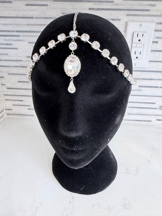 Crystal Bridal Headpiece - Silver Clear Rhinestone Forehead Chain main image 3
